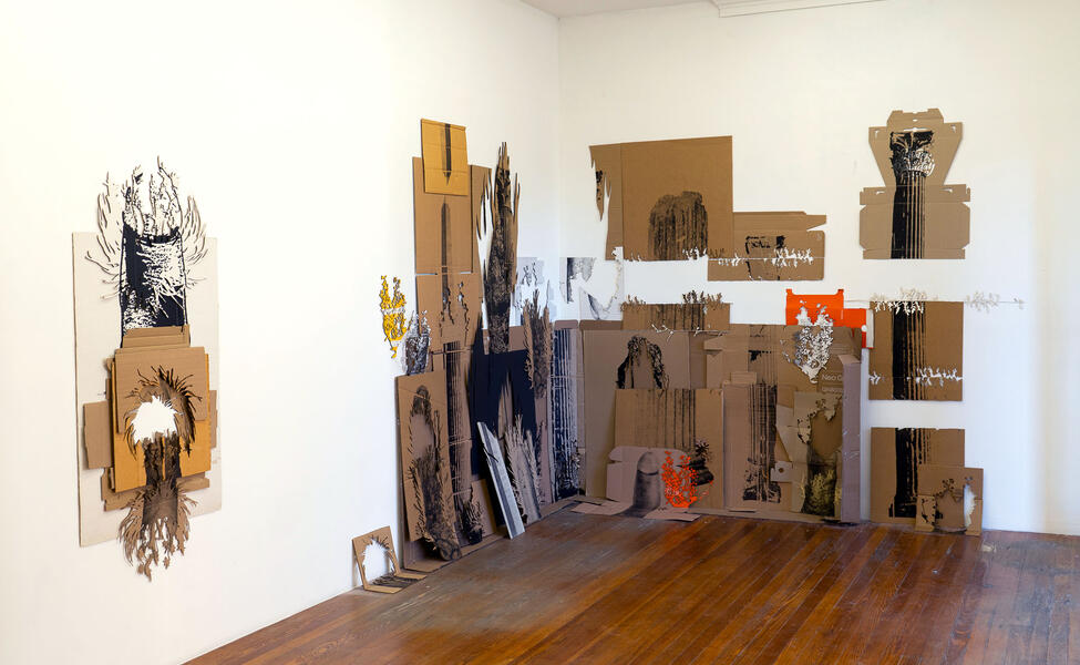 VERTICAL ORDER AND CARDBOARD: NATALIA IGUIÑIZ AT VIGILGONZALES