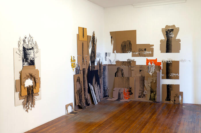 VERTICAL ORDER AND CARDBOARD: NATALIA IGUIÑIZ AT VIGILGONZALES