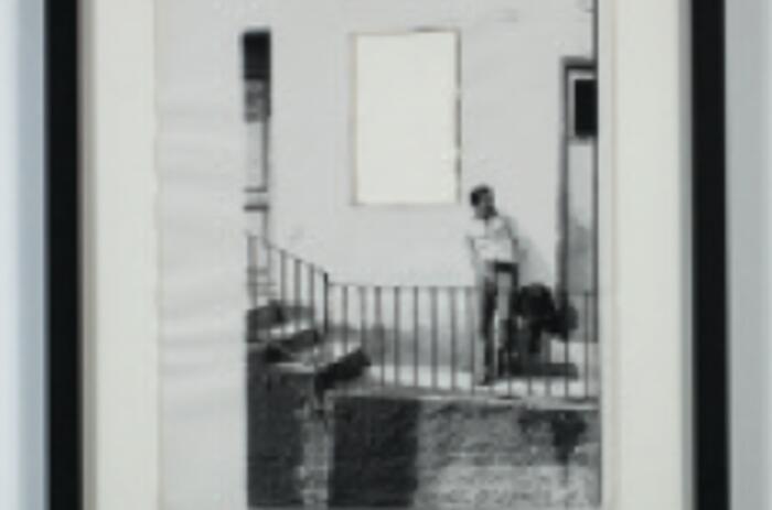 Claudio Perna. Sin título, s/f (c. 1975-76) / Untitled, undated (c. 1975-76). Plata en gelatina sobre papel. Silver gelatin photograph. 25,5 x 20,3 cm. / 10 x 8 in.